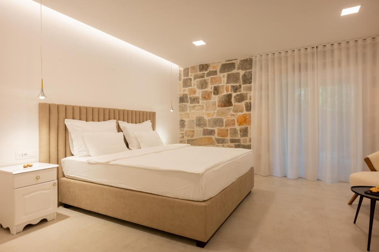 Nono Ban Hotel & Villa Gornji Humac Bagian luar foto